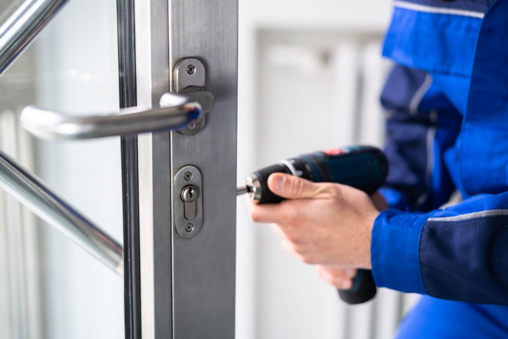 Lock Change in Manhattan, NY 3 dlbeatsnoopcom 1643430529