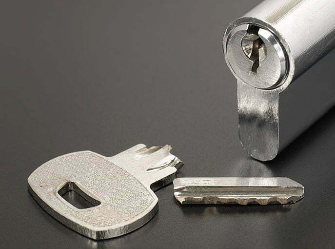 Broken Key Extraction in Manhattan, NY 1 hamilton locksmith commercial services broken key 1 1