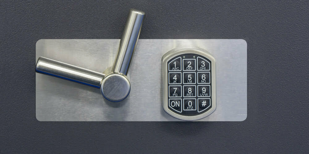Lock and Safe Opening in Manhattan, NY 5 keypad safe lock 1